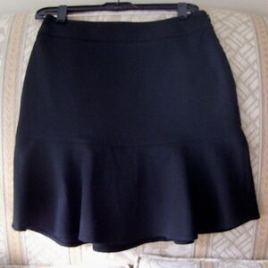 Black GAP Skirt With Flared Bottom / Size 2 / NEW